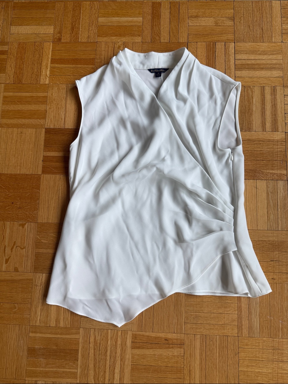 Brooks brothers. Ivory Draped Sleeveless V-Neck Blouse. Size 10. Never worn.